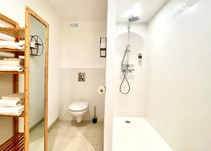 Maison Chaban Sur 4*