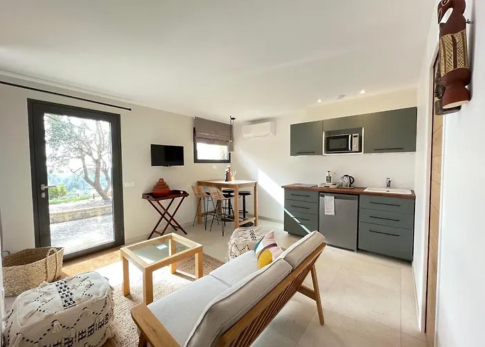 Maison Chaban Sur